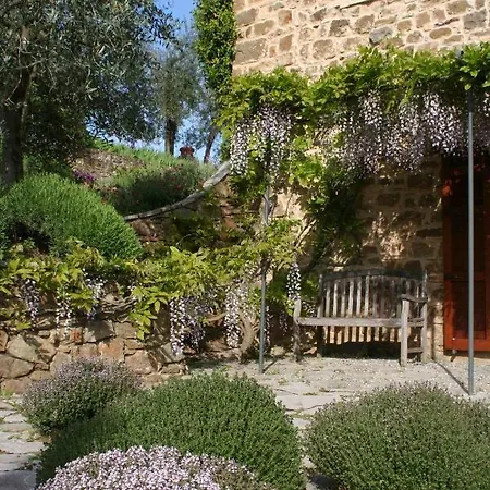 Villa Sleeps 8 Pool Wifi